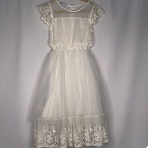 Beautiful cream lace and linen dress size 6
